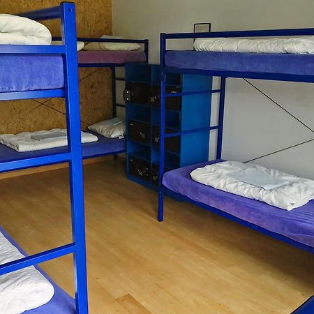 Swiss Hostel Lago Lodge Биль Экстерьер фото