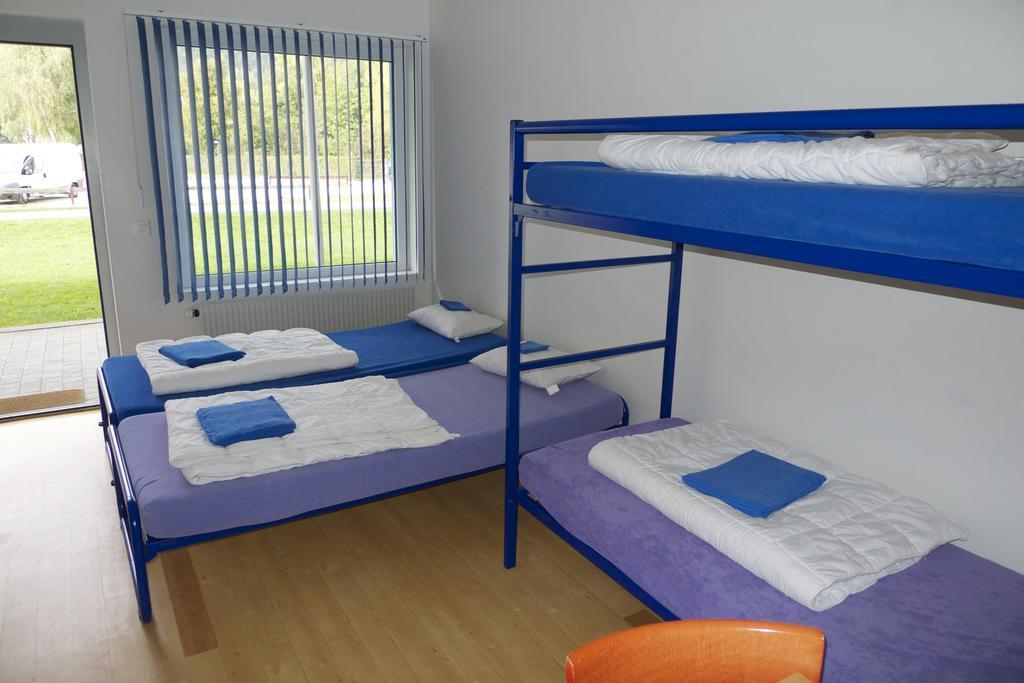 Swiss Hostel Lago Lodge Биль Номер фото