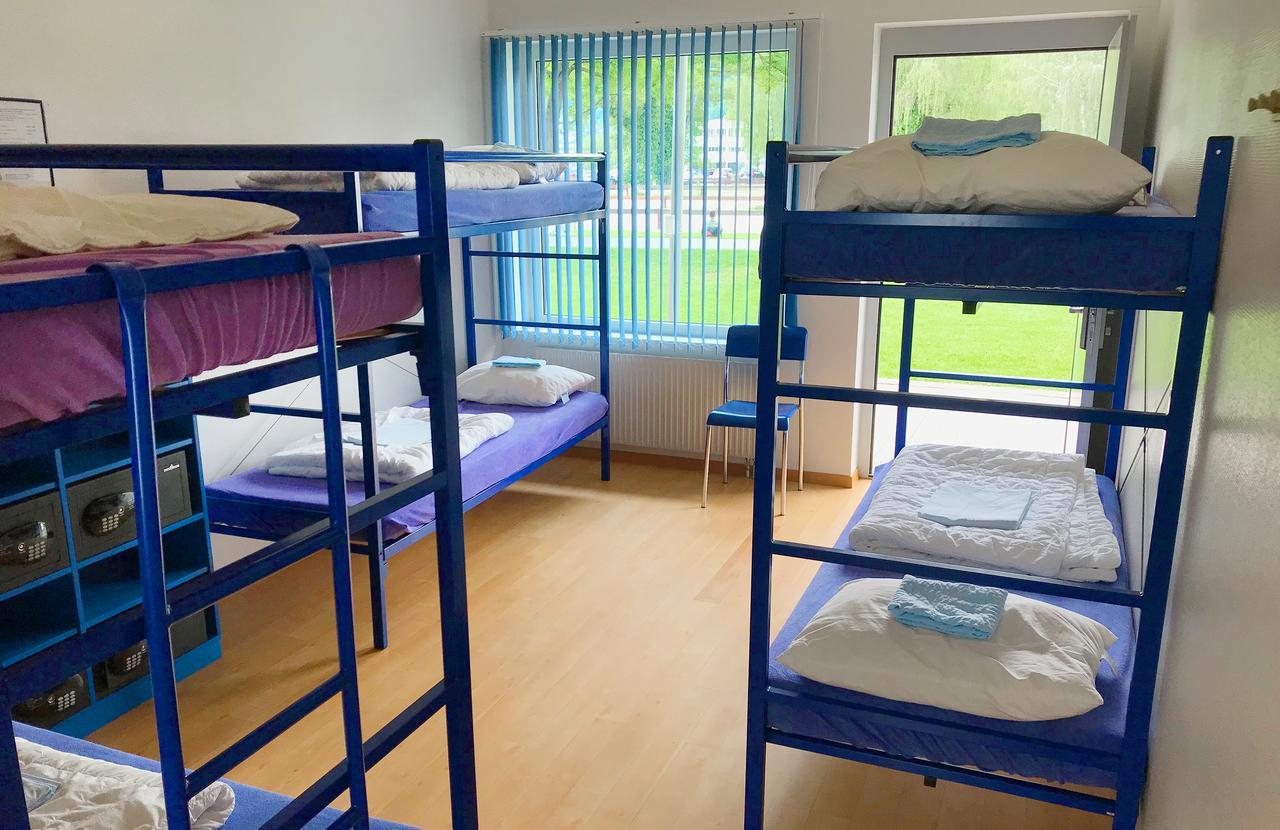 Swiss Hostel Lago Lodge Биль Экстерьер фото